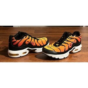 Nike Air Max Plus GS Sunset Black Pimento Ceramic Youth Size 2.5Y